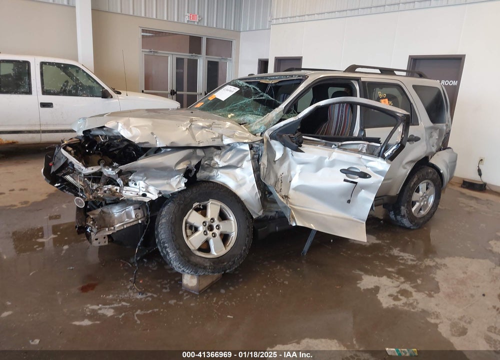 2010 FORD ESCAPE VIN: 1FMCU0DG2AKA87104