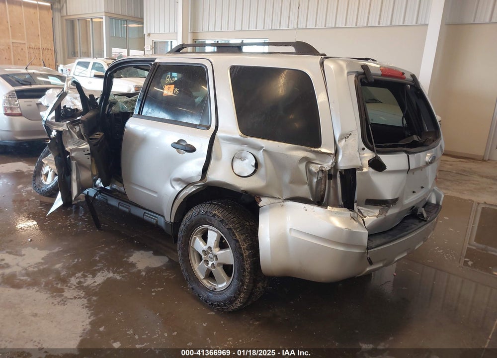 2010 FORD ESCAPE VIN: 1FMCU0DG2AKA87104