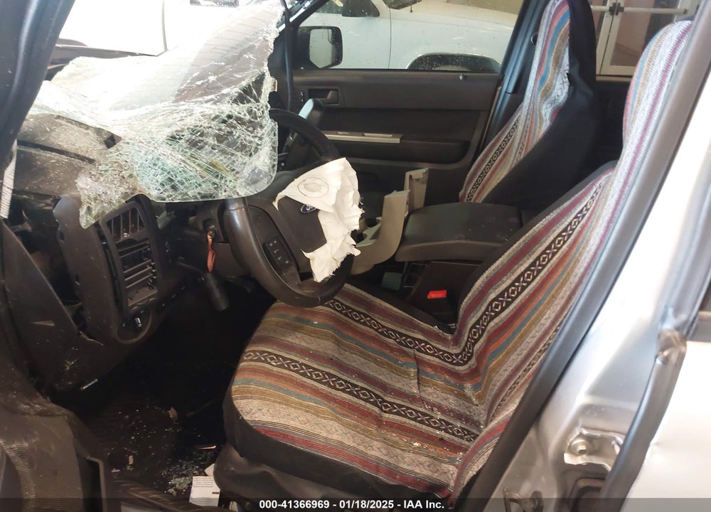 2010 FORD ESCAPE VIN: 1FMCU0DG2AKA87104
