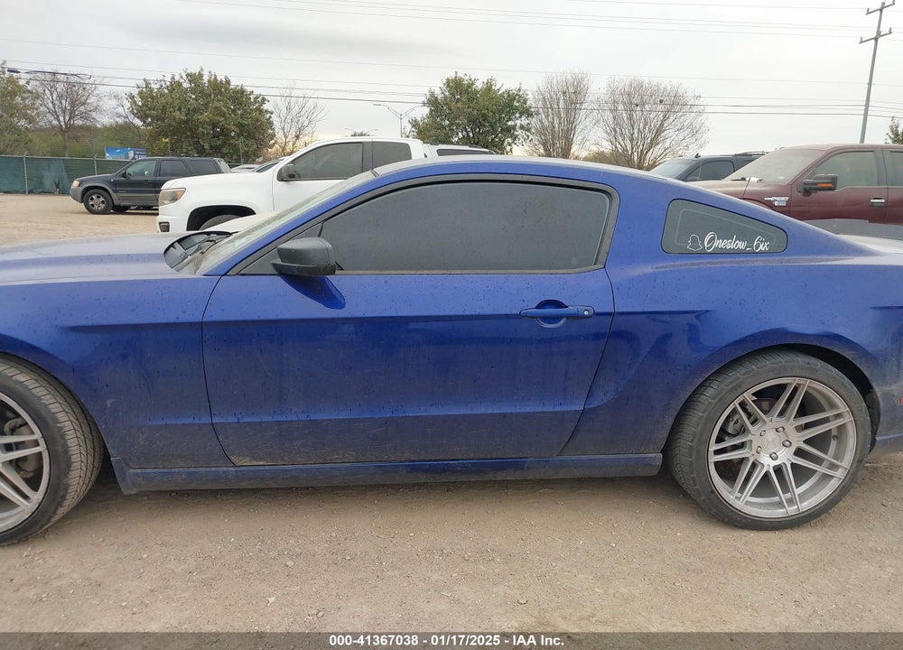 2014 FORD MUSTANG VIN: 1ZVBP8AM0E5326814
