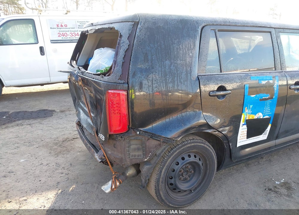 2008 SCION XB VIN: JTLKE50E081000688