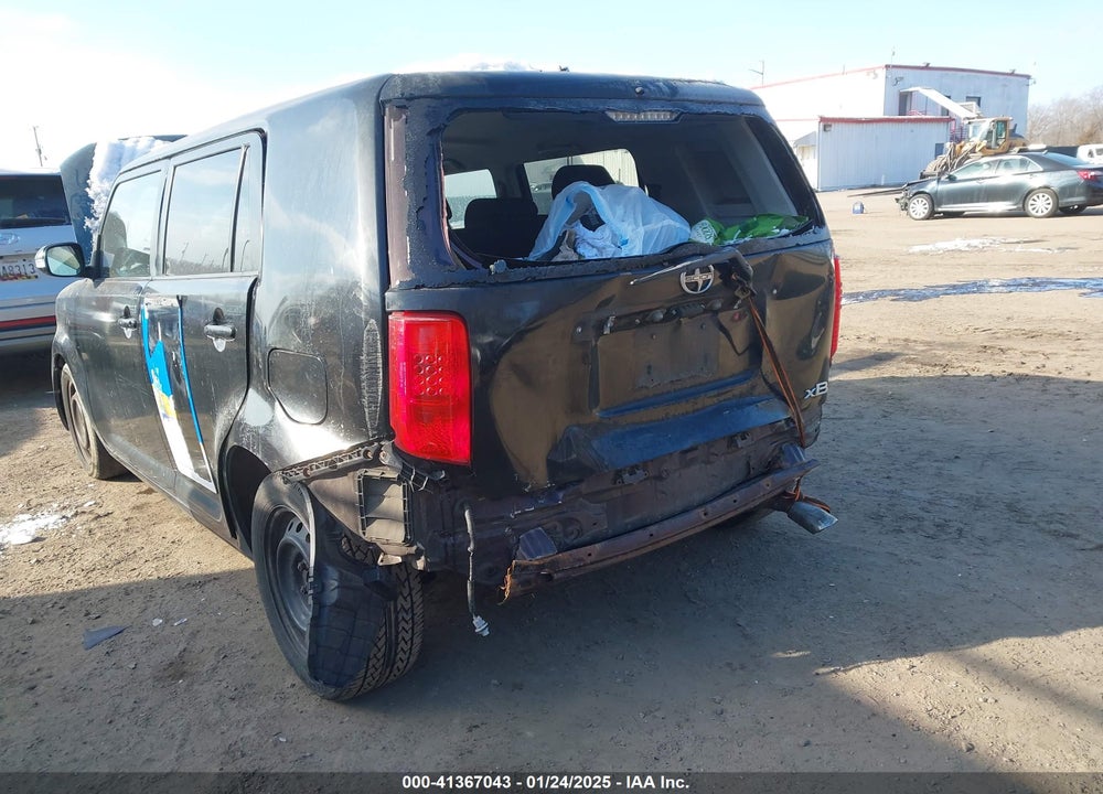 2008 SCION XB VIN: JTLKE50E081000688