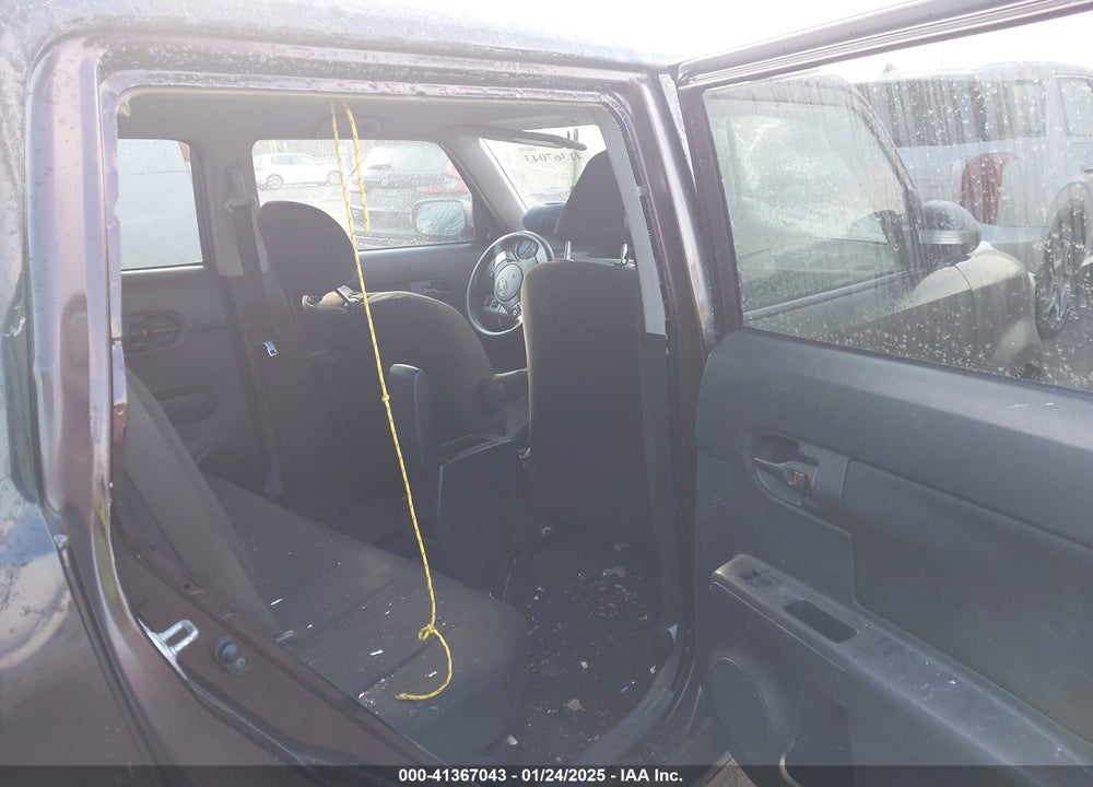 2008 SCION XB VIN: JTLKE50E081000688
