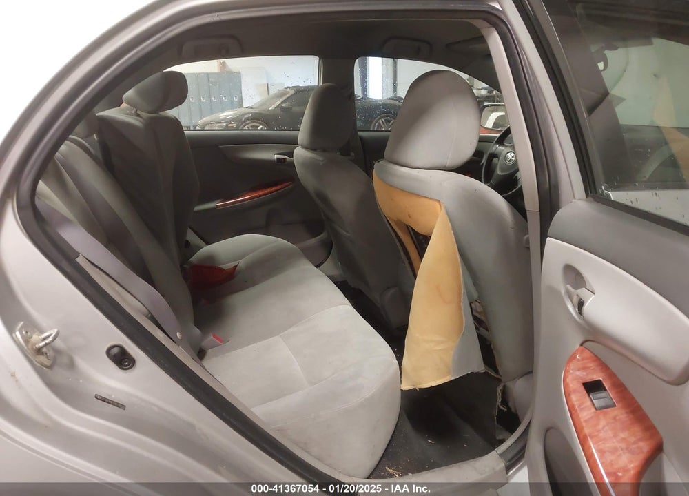 2009 TOYOTA COROLLA XLE VIN: 2T1BU40E59C125093