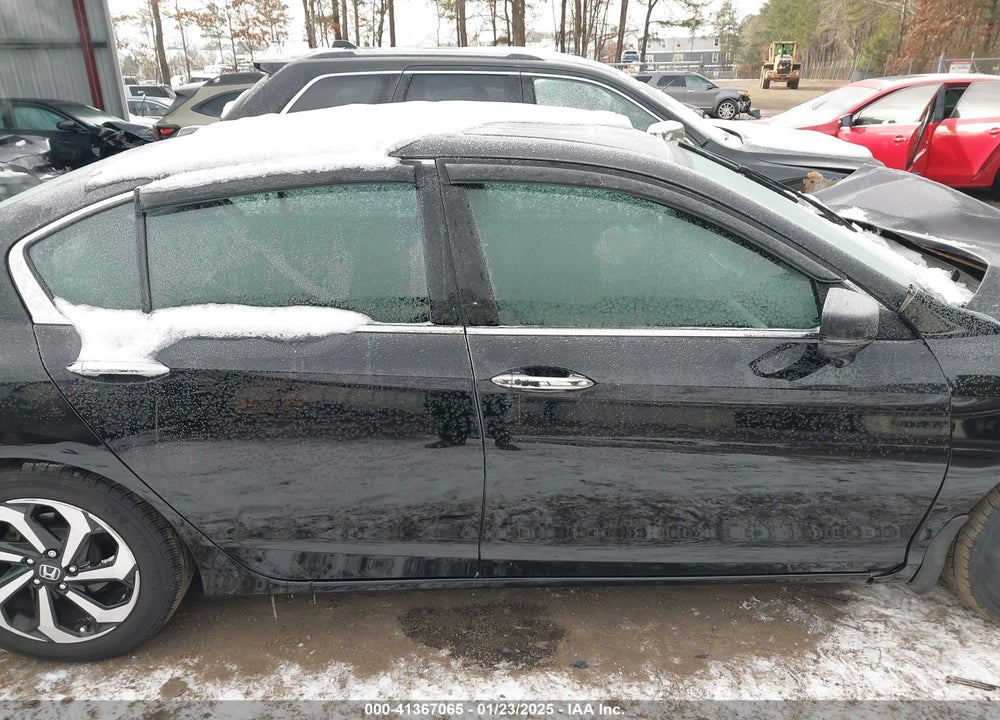 2016 HONDA ACCORD VIN: 1HGCR3F85GA019294