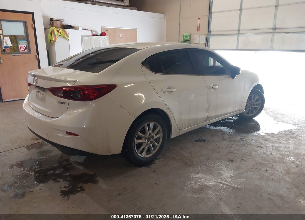 2014 MAZDA 3 VIN: JM1BM1V7XE1111066