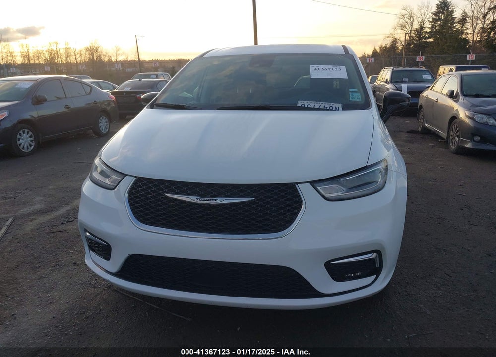2024 CHRYSLER PACIFICA TOURING L VIN: 2C4RC1BG4RR155085