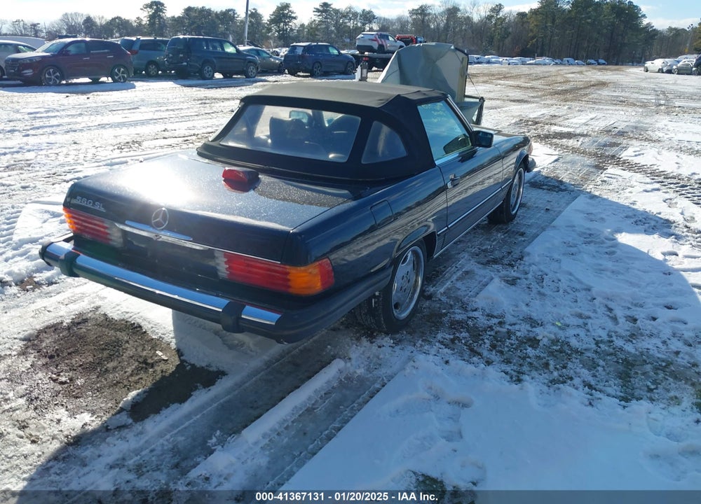 1987 MERCEDES-BENZ 560 SL VIN: WDBBA48D9HA056155