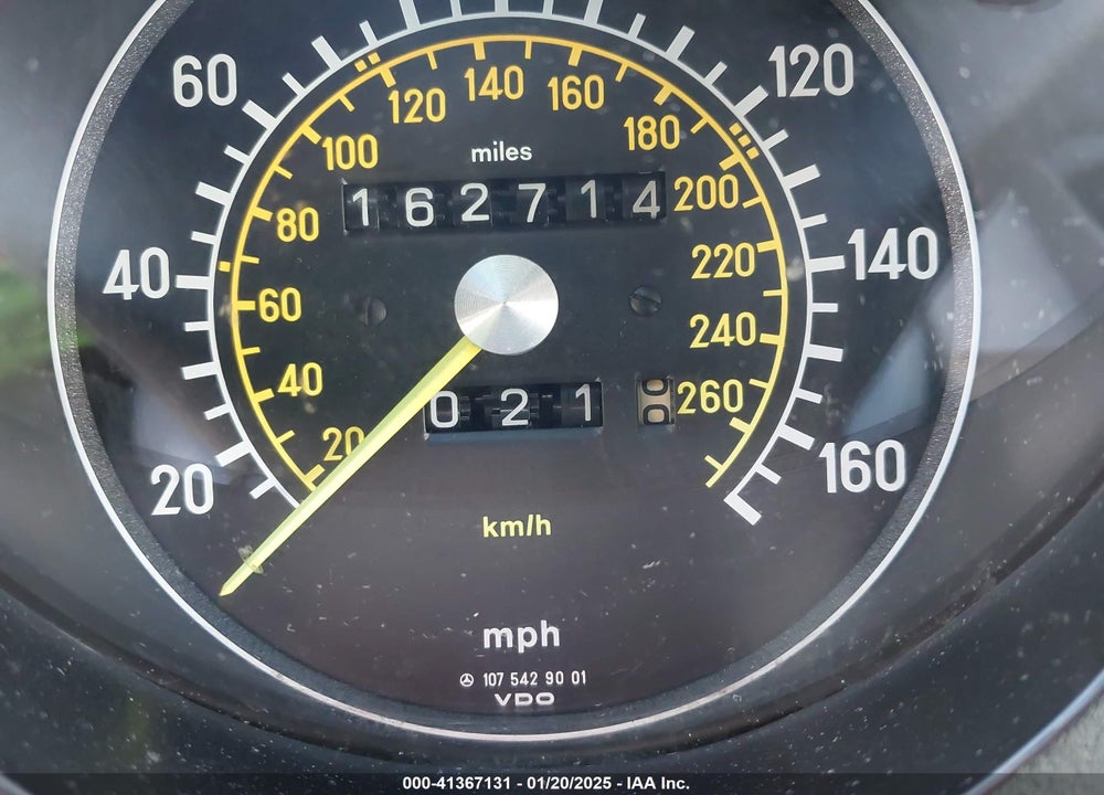 1987 MERCEDES-BENZ 560 SL VIN: WDBBA48D9HA056155