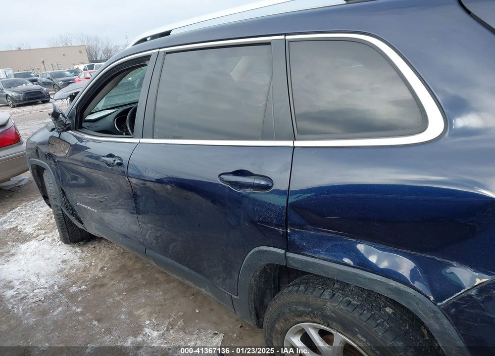 2015 JEEP CHEROKEE LATITUDE VIN: 1C4PJLCBXFW596752
