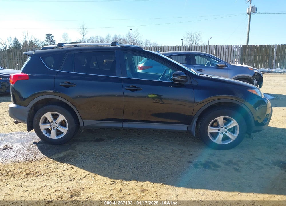2013 TOYOTA RAV4 XLE VIN: 2T3RFREV7DW054704