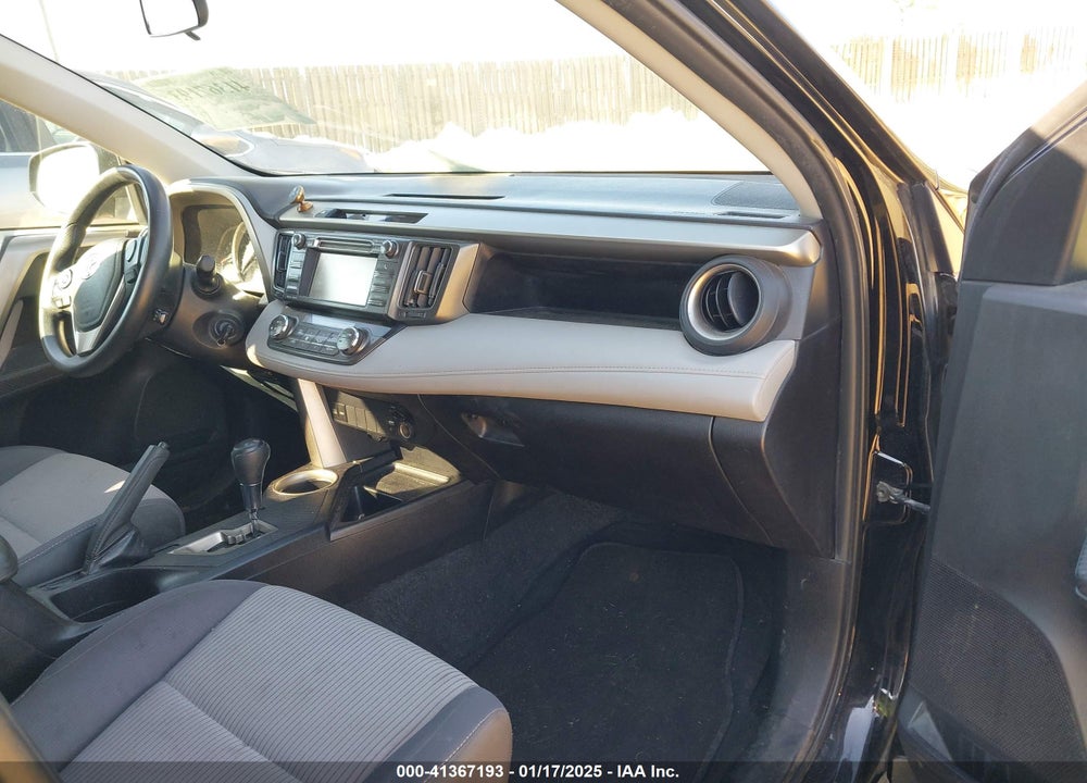 2013 TOYOTA RAV4 XLE VIN: 2T3RFREV7DW054704