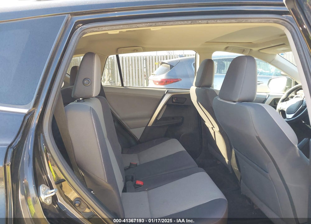 2013 TOYOTA RAV4 XLE VIN: 2T3RFREV7DW054704