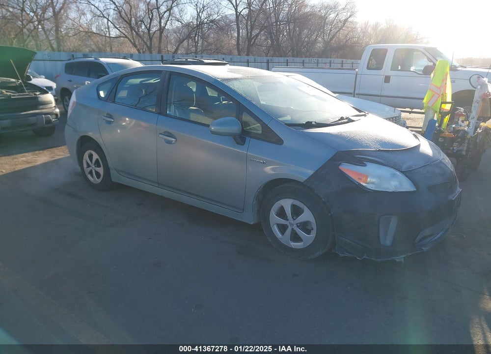 2013 TOYOTA PRIUS TWO VIN: JTDKN3DU8D1632303