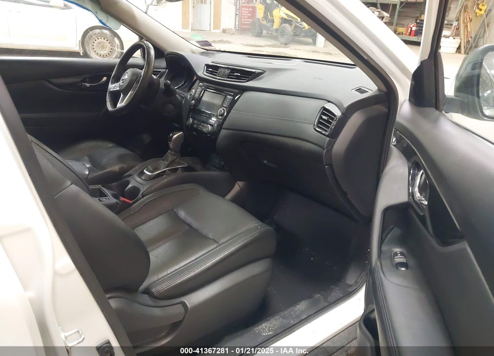 2018 NISSAN ROGUE VIN: JN8AT2MV1JW353718