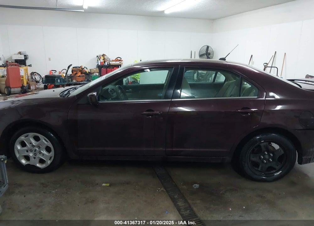 2011 FORD FUSION VIN: 3FAHP0HA2BR165052