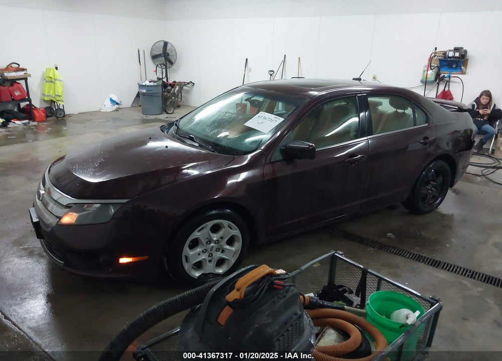 2011 FORD FUSION VIN: 3FAHP0HA2BR165052