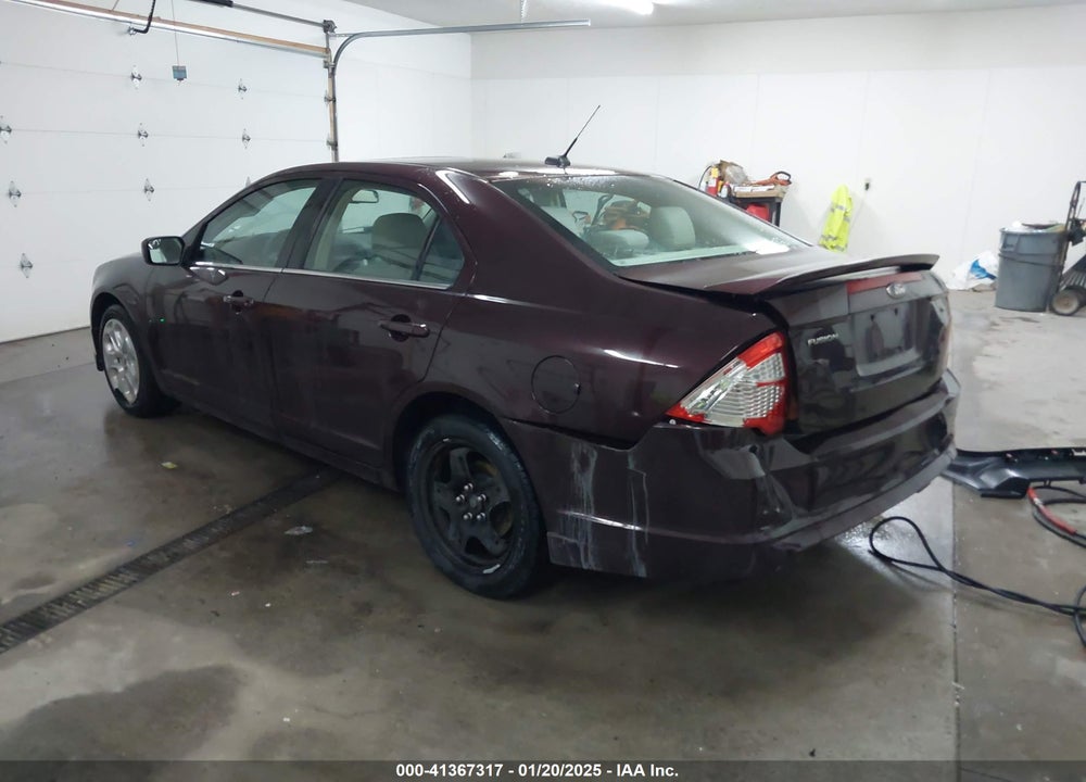 2011 FORD FUSION VIN: 3FAHP0HA2BR165052