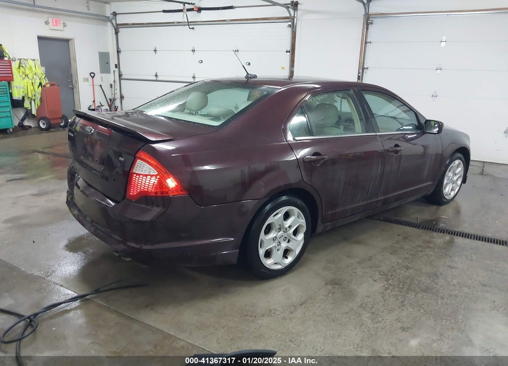 2011 FORD FUSION VIN: 3FAHP0HA2BR165052