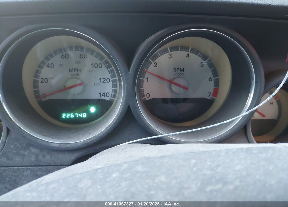 2010 DODGE CHALLENGER VIN: 2B3CJ4DV7AH208334
