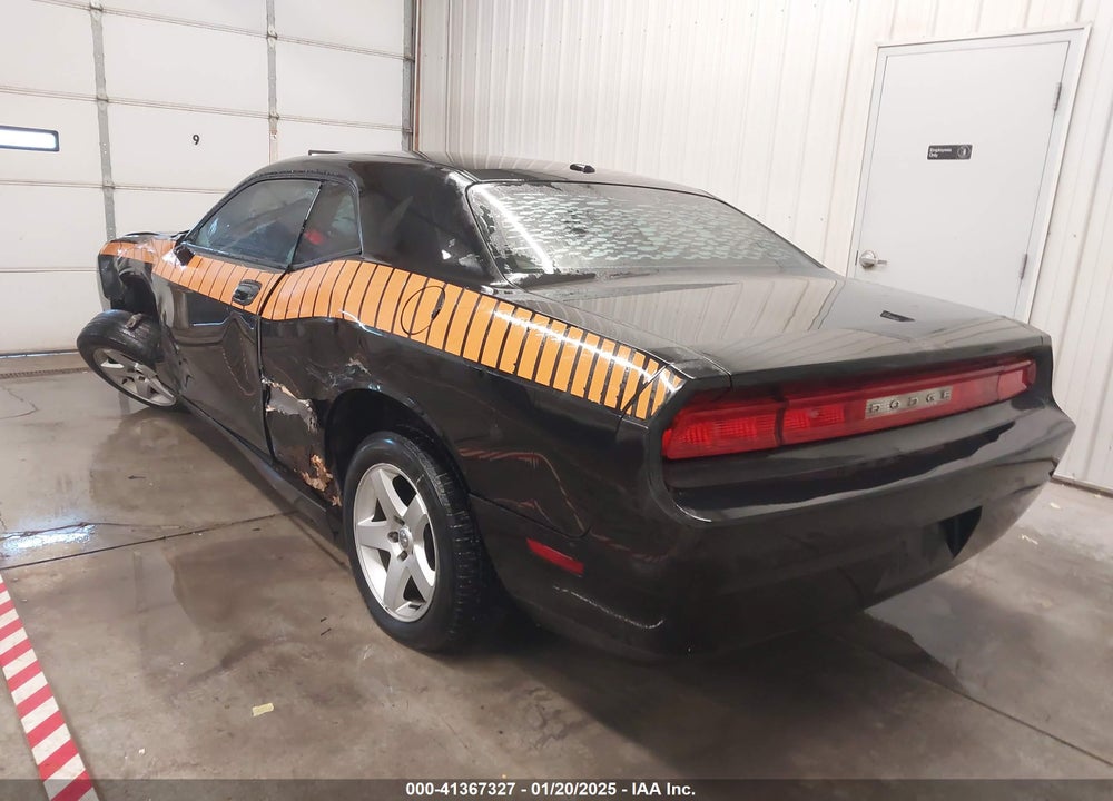 2010 DODGE CHALLENGER VIN: 2B3CJ4DV7AH208334