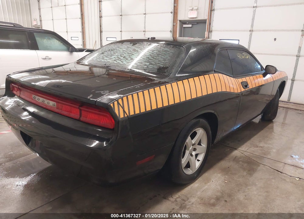 2010 DODGE CHALLENGER VIN: 2B3CJ4DV7AH208334
