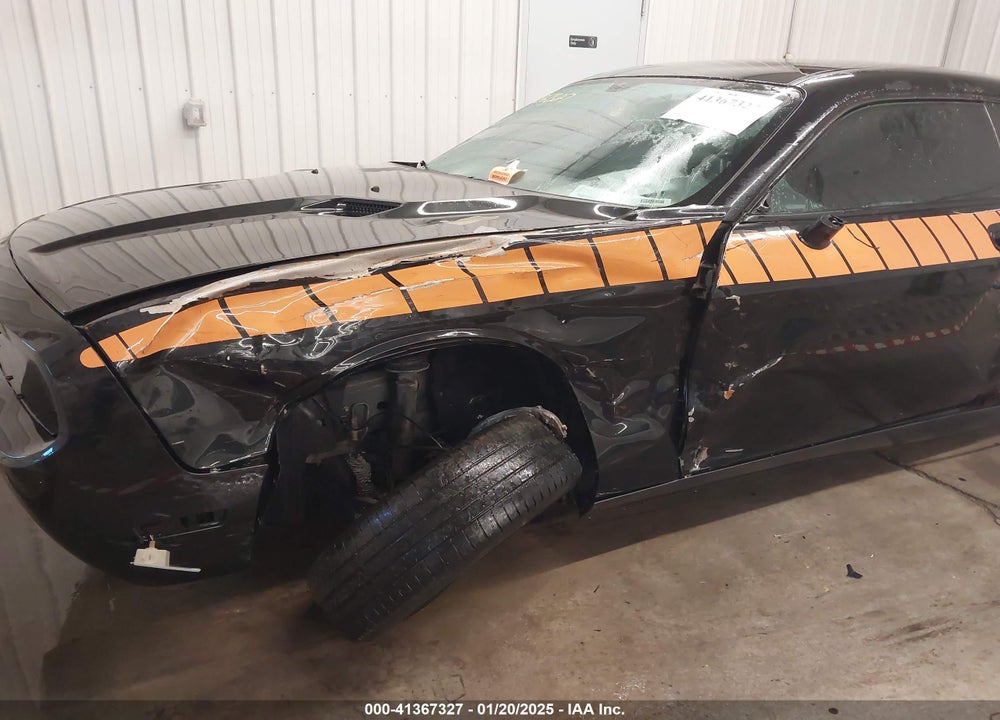 2010 DODGE CHALLENGER VIN: 2B3CJ4DV7AH208334