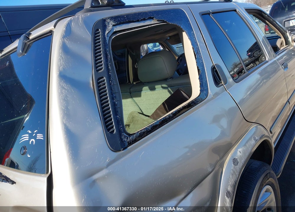 2002 NISSAN PATHFINDER VIN: JN8DR09Y02W719026