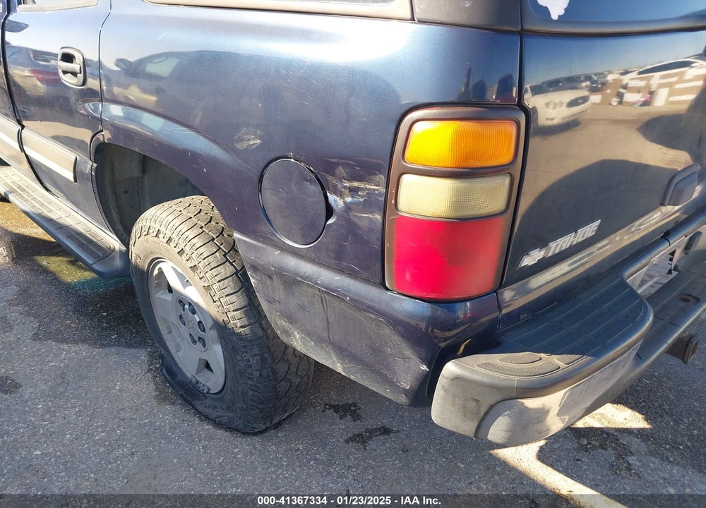 2004 CHEVROLET TAHOE LS VIN: 1GNEC13V04R234318