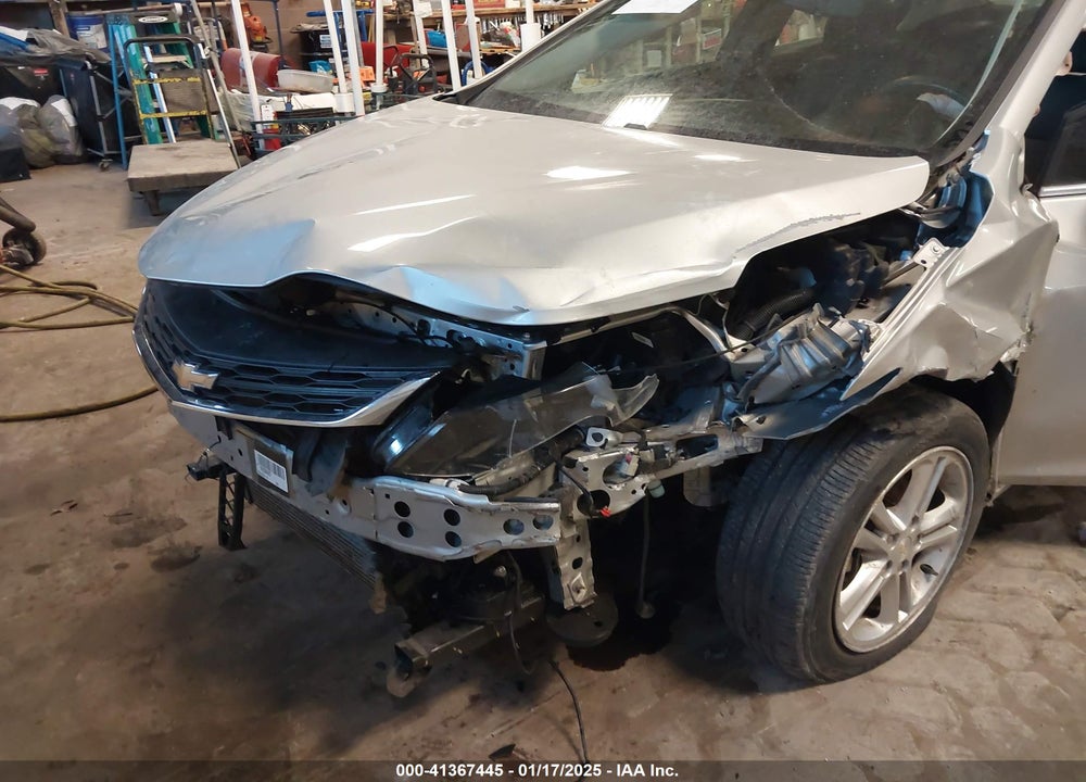 2018 CHEVROLET CRUZE VIN: 1G1BE5SM0J7238200
