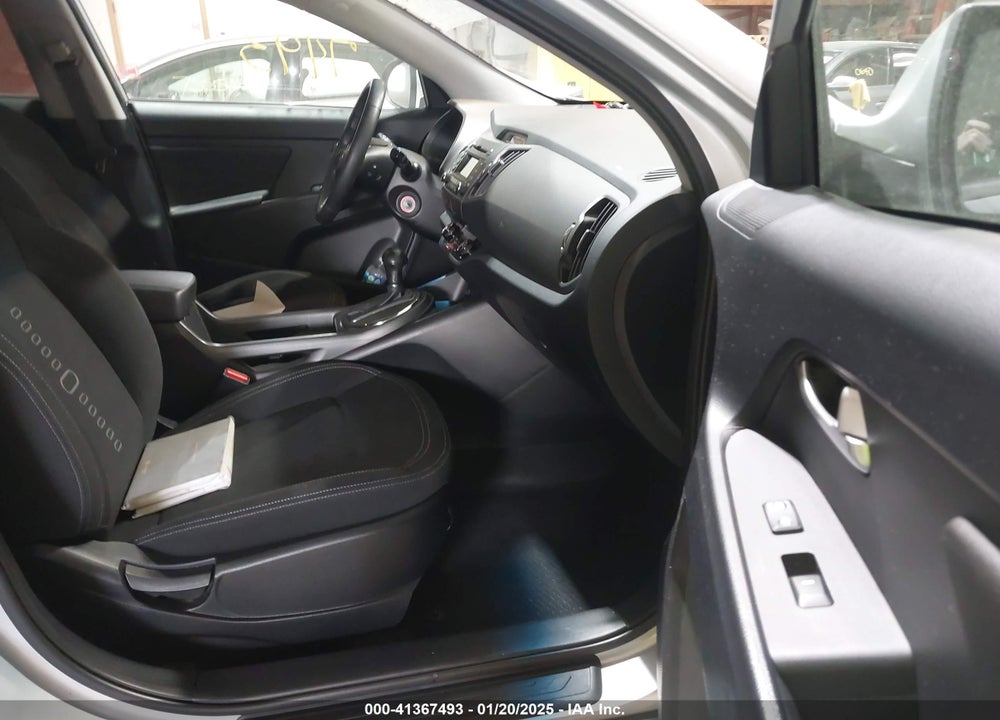 2011 KIA SPORTAGE VIN: KNDPCCA20B7067179