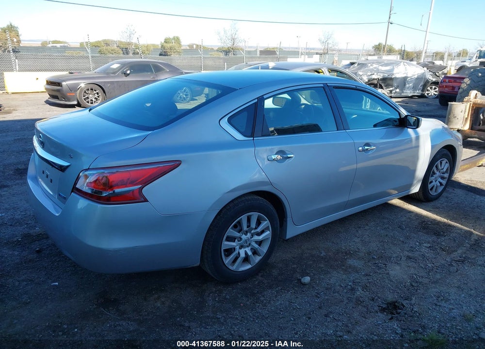 2013 NISSAN ALTIMA VIN: 1N4AL3AP0DN555439