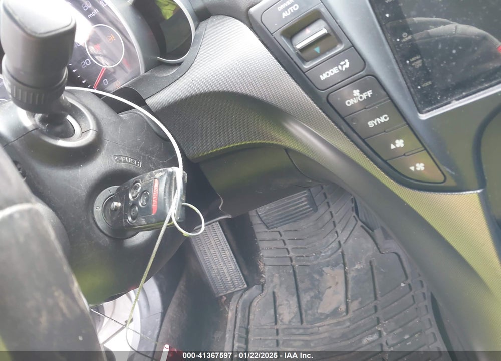 2013 ACURA TL VIN: 19UUA8F26DA006473