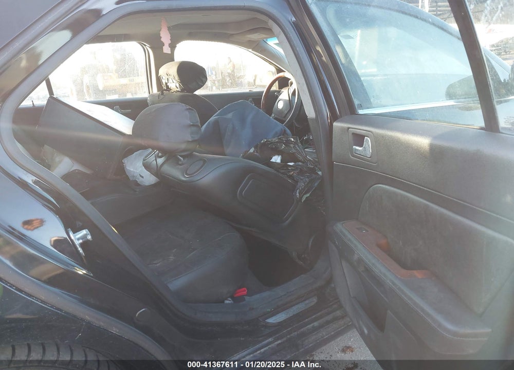 2006 CADILLAC STS VIN: 1G6DW677060216108