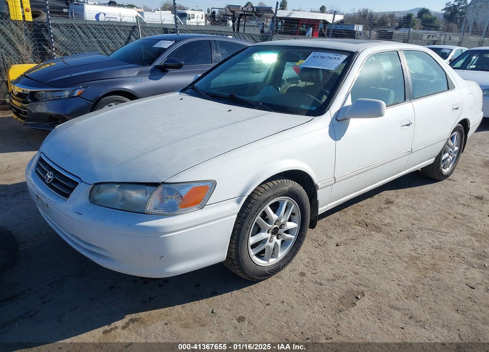 2001 TOYOTA CAMRY XLE V6 VIN: 4T1BF28K91U968760