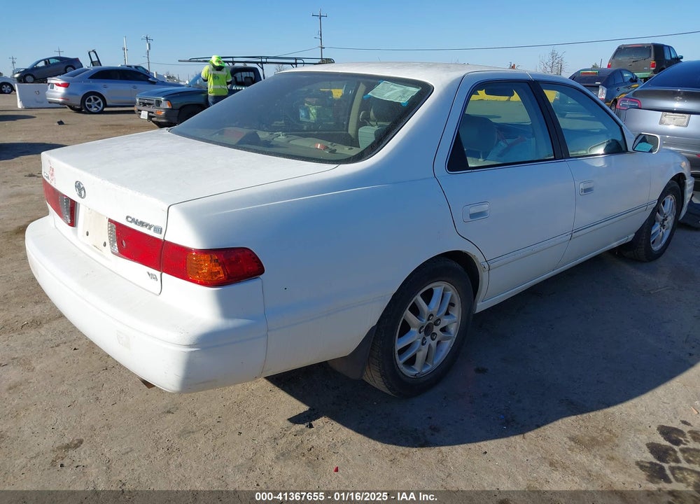 2001 TOYOTA CAMRY XLE V6 VIN: 4T1BF28K91U968760