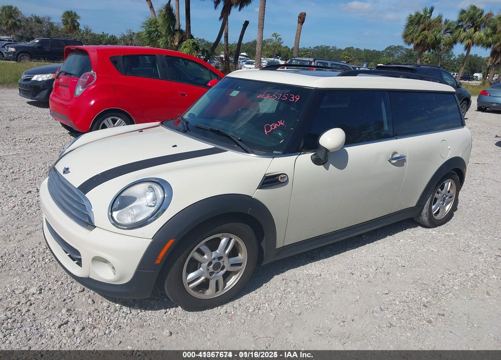 2013 MINI CLUBMAN VIN: WMWZF3C57DT571338