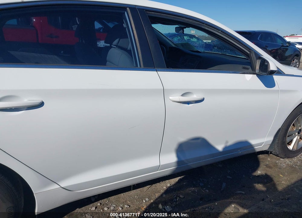 2015 HYUNDAI SONATA VIN: 5NPE24AFXFH075973