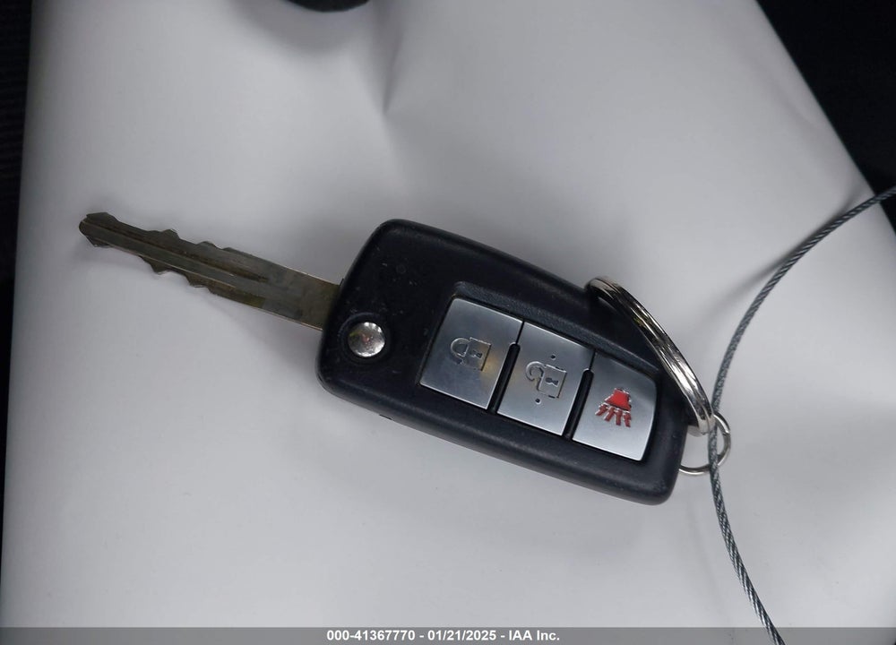 2014 NISSAN ROGUE S VIN: 5N1AT2MV4EC838384