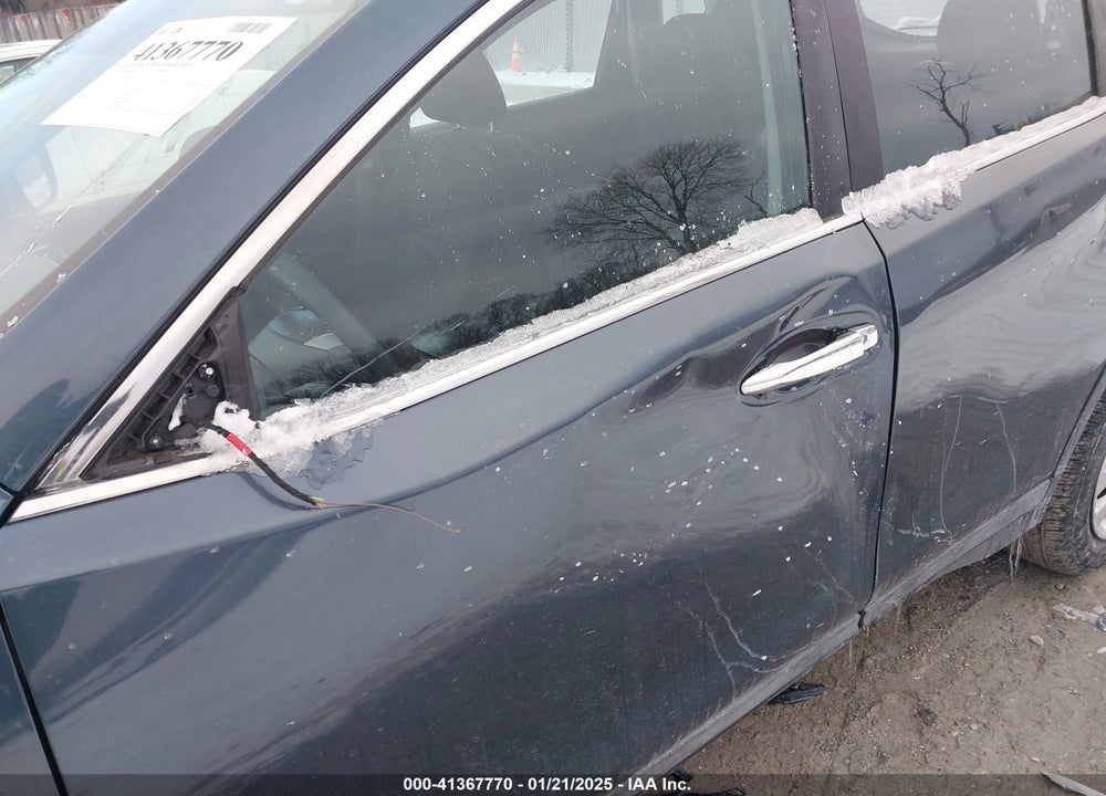 2014 NISSAN ROGUE S VIN: 5N1AT2MV4EC838384