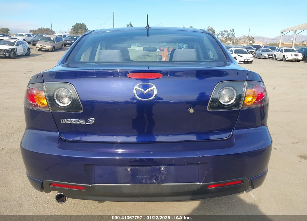 2005 MAZDA 3 S VIN: JM1BK323651238285