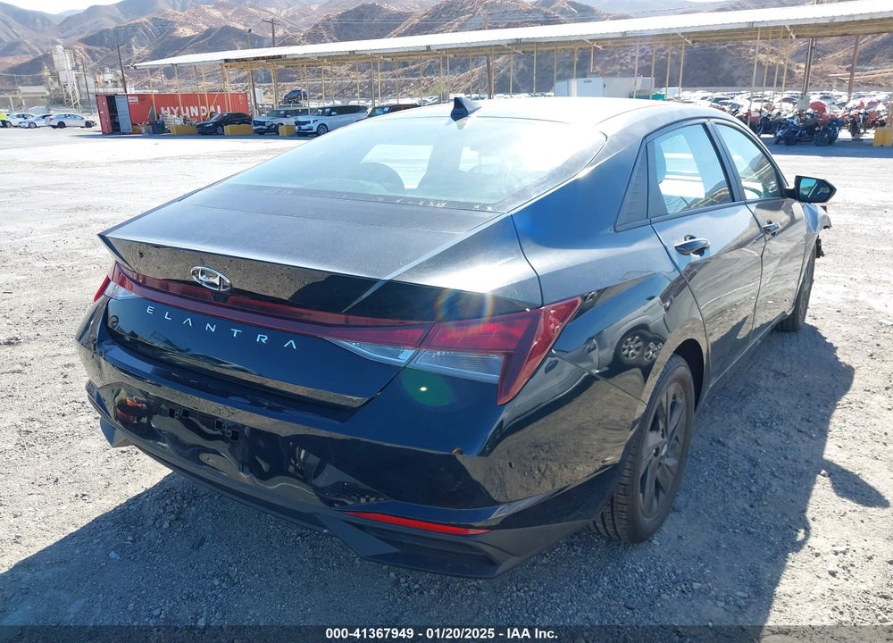 2021 HYUNDAI ELANTRA SEL VIN: KMHLM4AG6MU156624