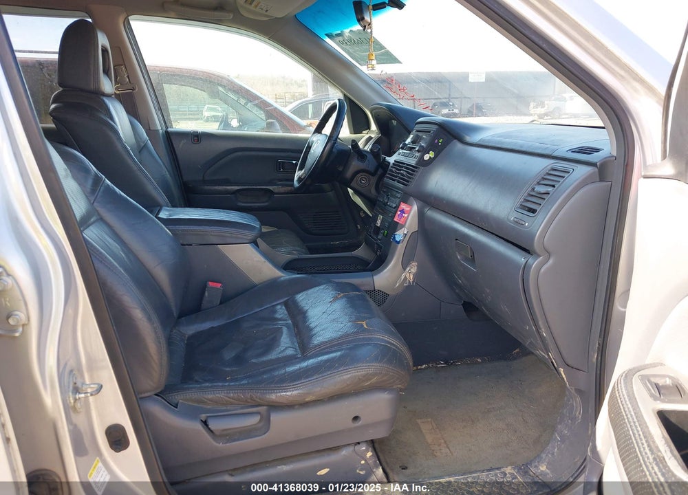 2004 HONDA PILOT EX-L VIN: 2HKYF18634H570535