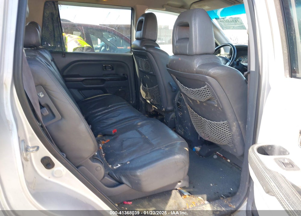 2004 HONDA PILOT EX-L VIN: 2HKYF18634H570535
