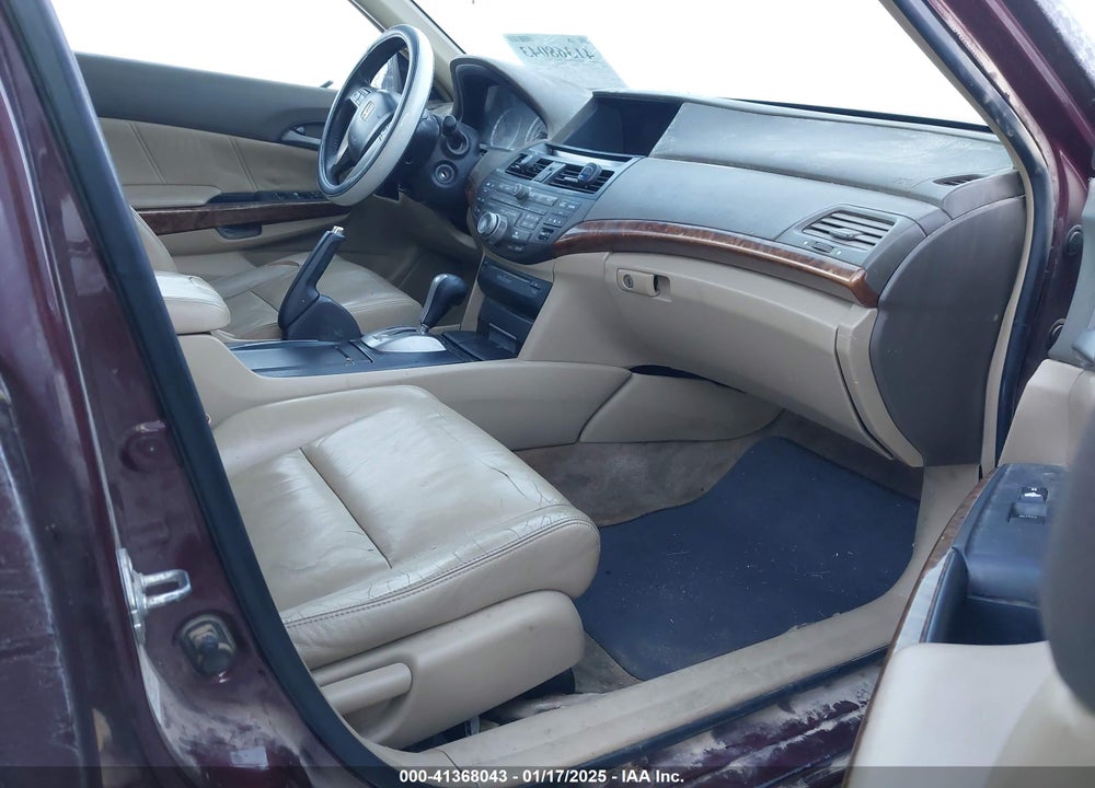 2008 HONDA ACCORD VIN: 1HGCP26818A010531