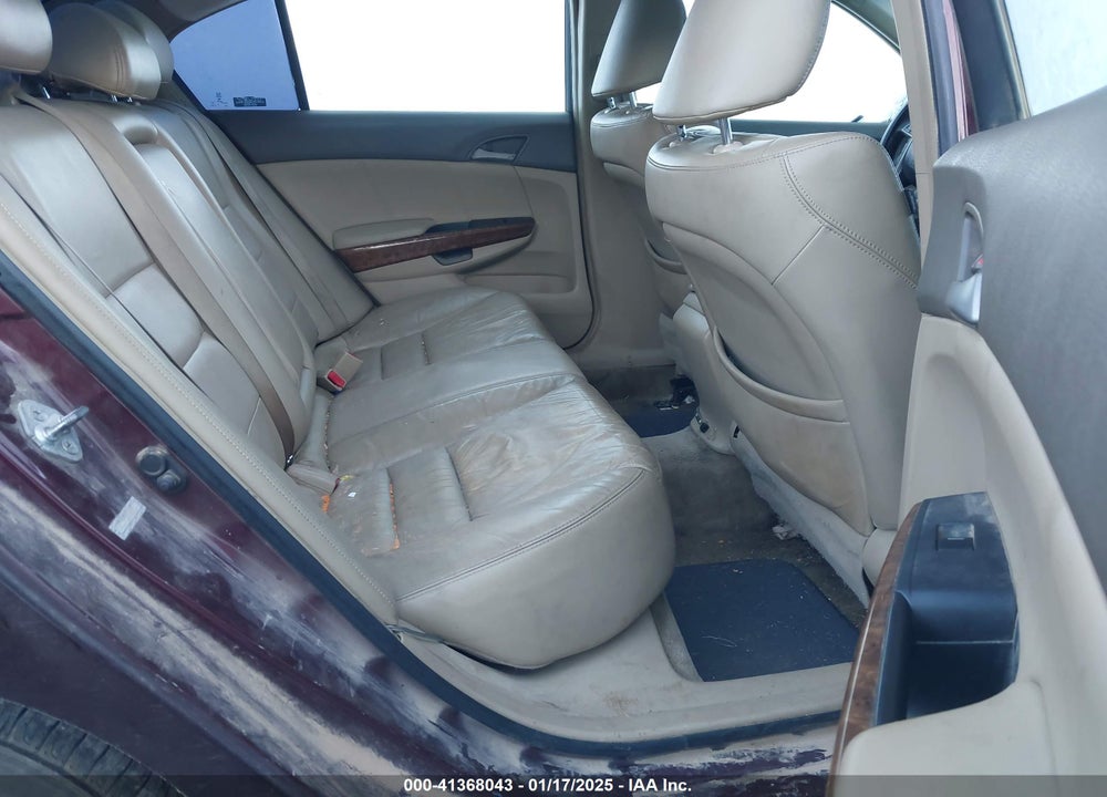 2008 HONDA ACCORD VIN: 1HGCP26818A010531