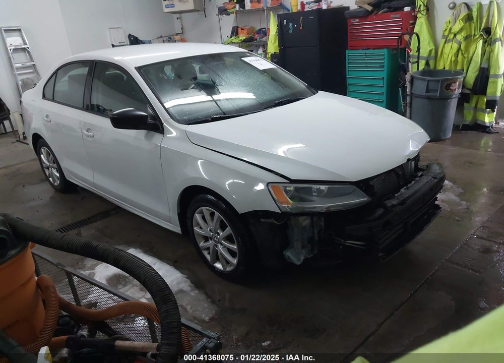 2015 VOLKSWAGEN JETTA 1.8T SE VIN: 3VWD17AJ1FM402112