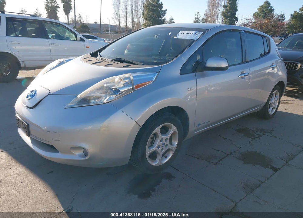 2011 NISSAN LEAF SL VIN: JN1AZ0CP9BT006841