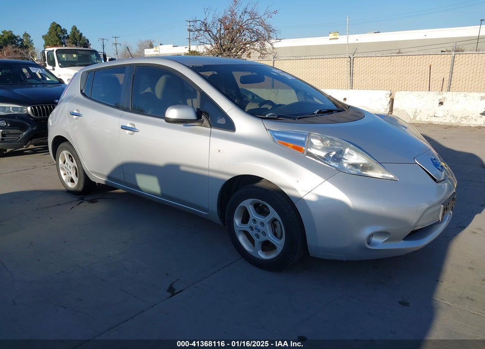 2011 NISSAN LEAF SL VIN: JN1AZ0CP9BT006841