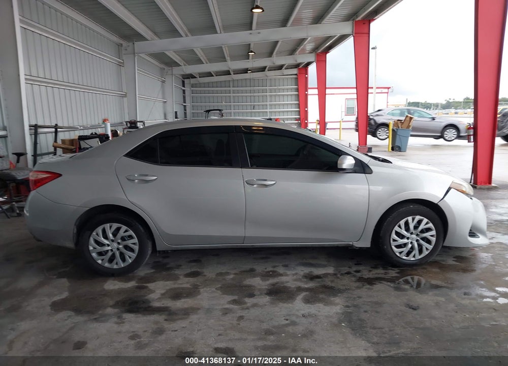 2017 TOYOTA COROLLA LE VIN: 5YFBURHE1HP714562